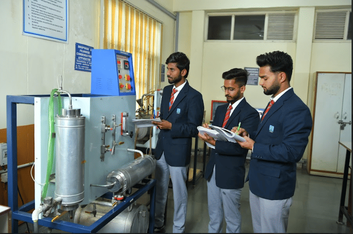 CGC Landran Students working in laboratories photo 10